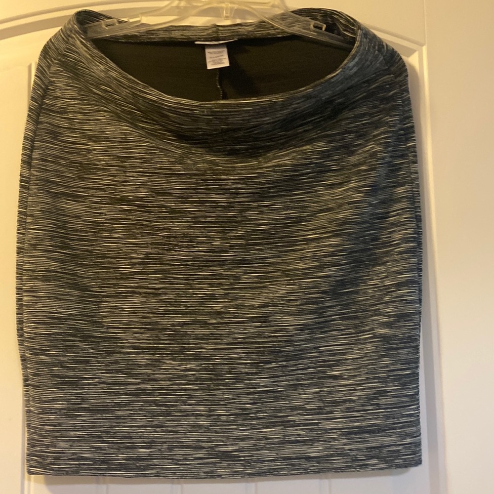 Stretchy 20” straight skirt